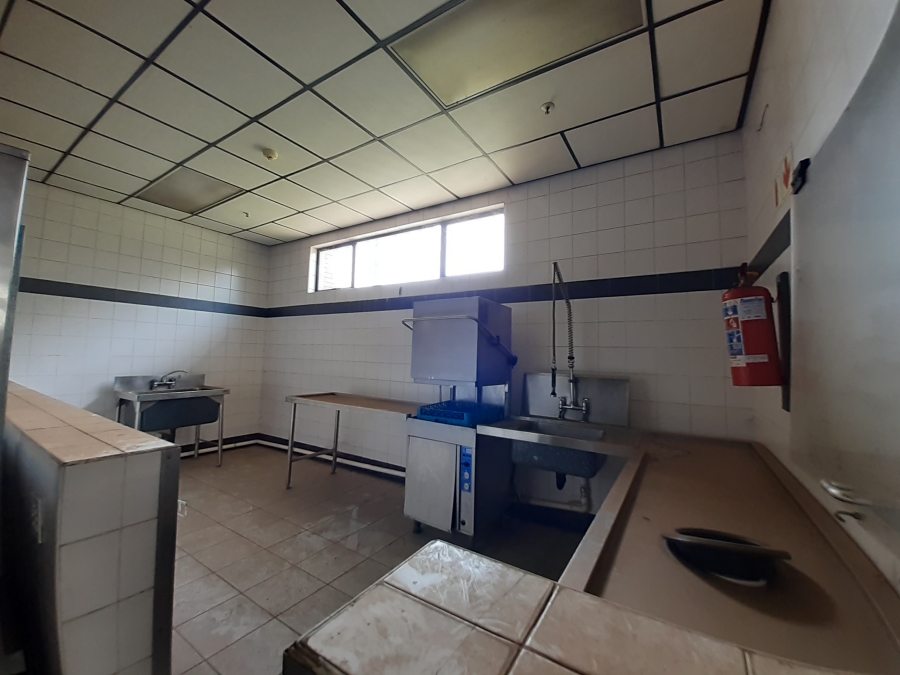 To Let commercial Property for Rent in Rosslyn Gauteng