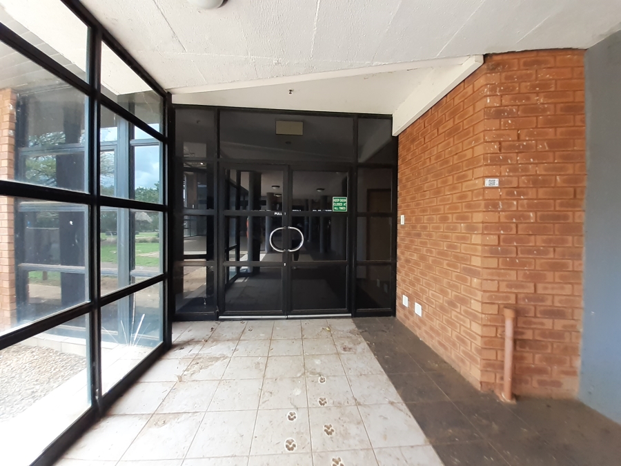 To Let commercial Property for Rent in Rosslyn Gauteng