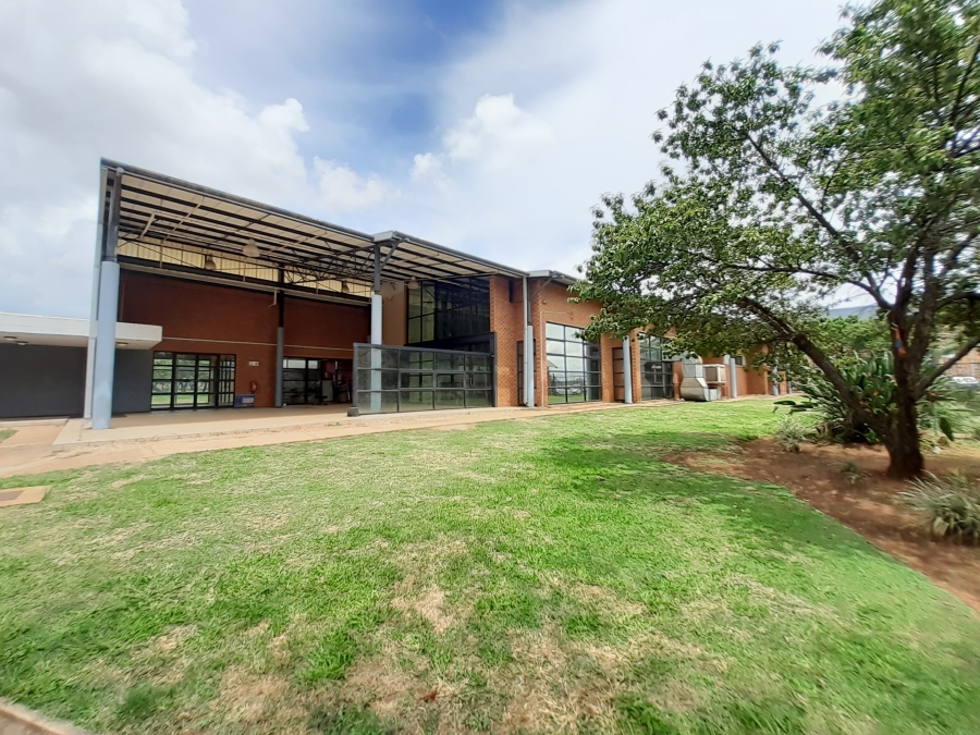 To Let commercial Property for Rent in Rosslyn Gauteng