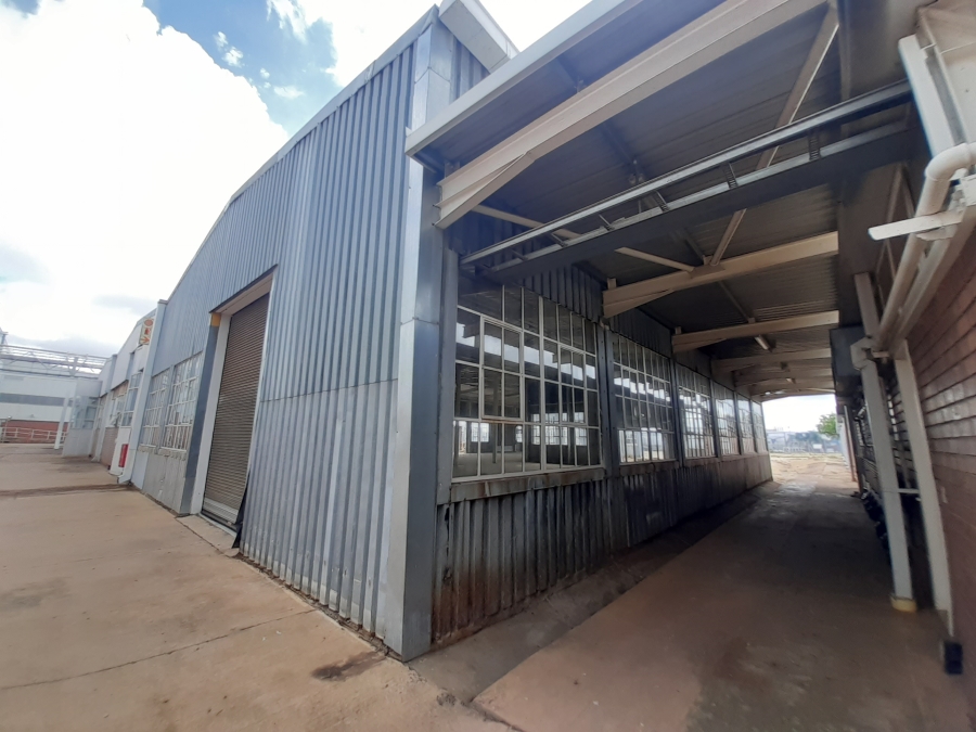 To Let commercial Property for Rent in Rosslyn Gauteng