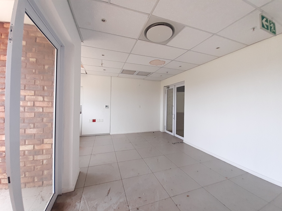 To Let commercial Property for Rent in Rosslyn Gauteng