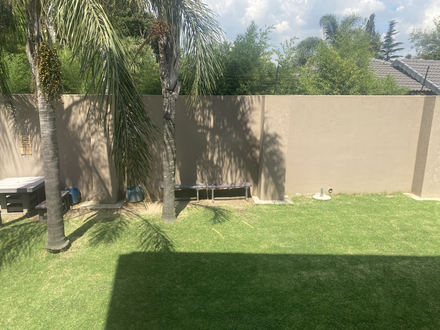 To Let commercial Property for Rent in Bedfordview Gauteng