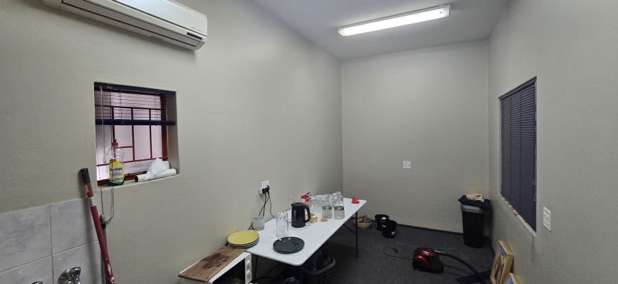 To Let commercial Property for Rent in Factoria Gauteng