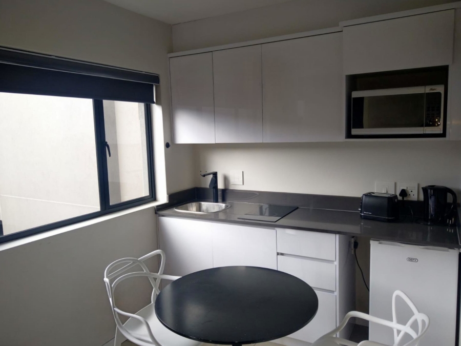 To Let 1 Bedroom Property for Rent in Greenside Gauteng
