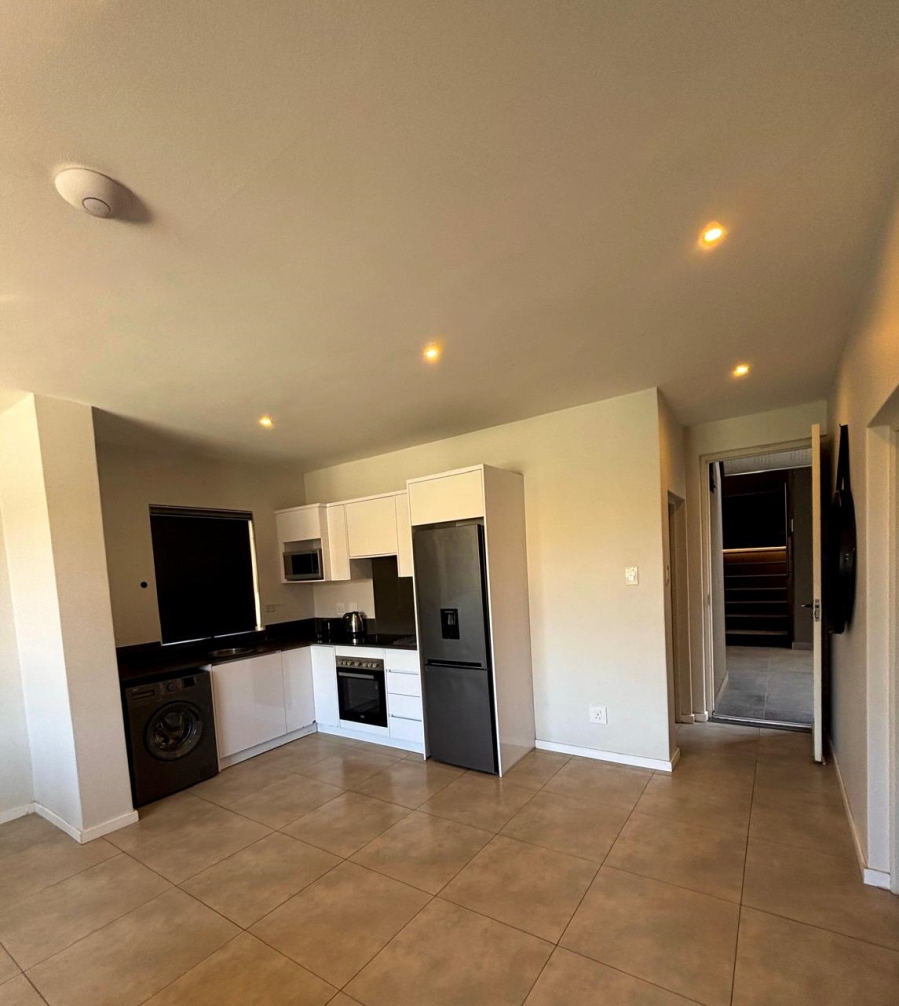 To Let 2 Bedroom Property for Rent in Greenside Gauteng