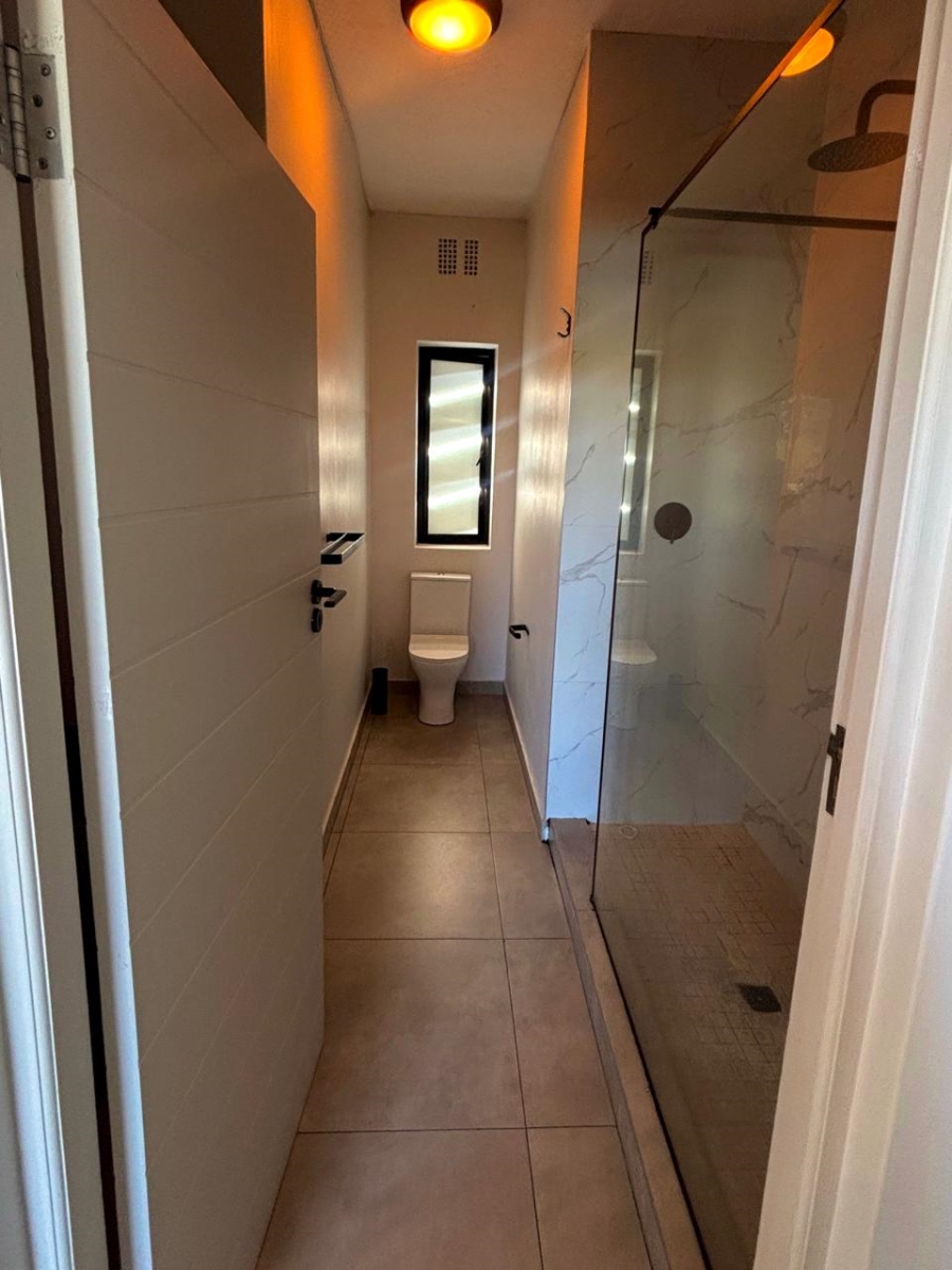 To Let 2 Bedroom Property for Rent in Greenside Gauteng