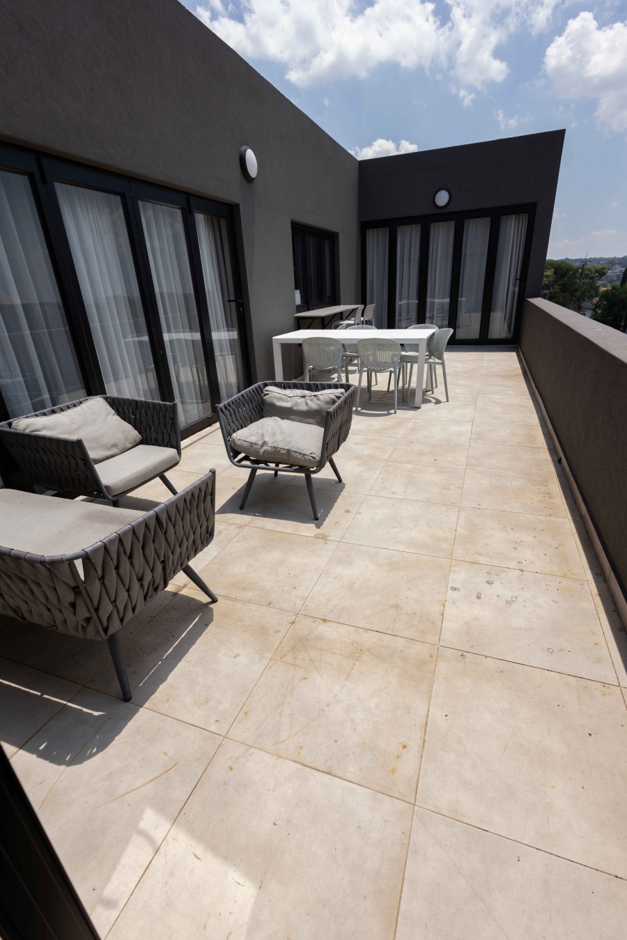 2 Bedroom Property for Sale in Greenside Gauteng