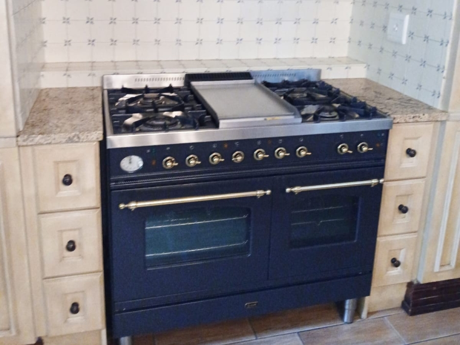 4 Bedroom Property for Sale in Brooklyn Gauteng