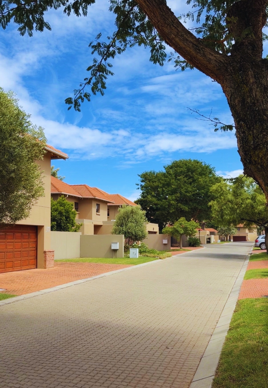 3 Bedroom Property for Sale in Fourways Gauteng