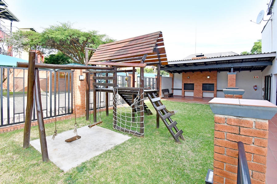 2 Bedroom Property for Sale in Douglasdale Gauteng