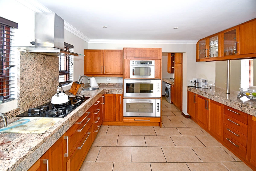 3 Bedroom Property for Sale in Broadacres Gauteng