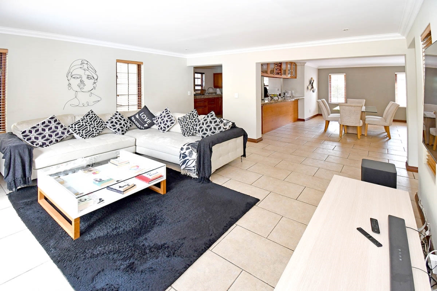 3 Bedroom Property for Sale in Broadacres Gauteng