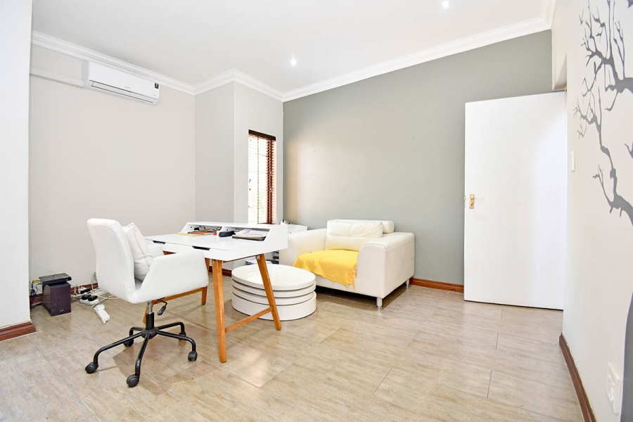 3 Bedroom Property for Sale in Broadacres Gauteng