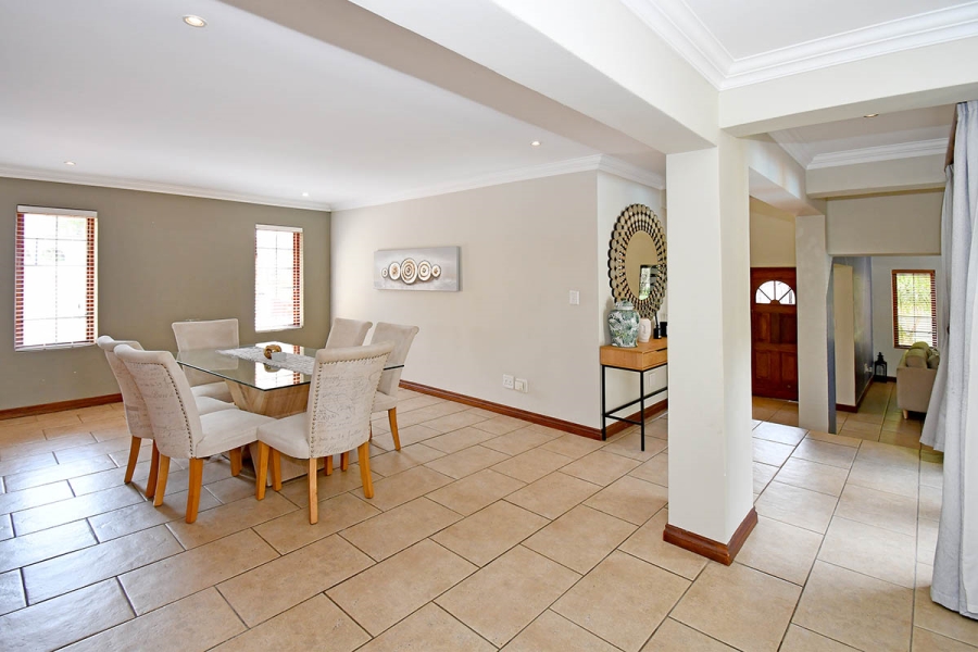 3 Bedroom Property for Sale in Broadacres Gauteng