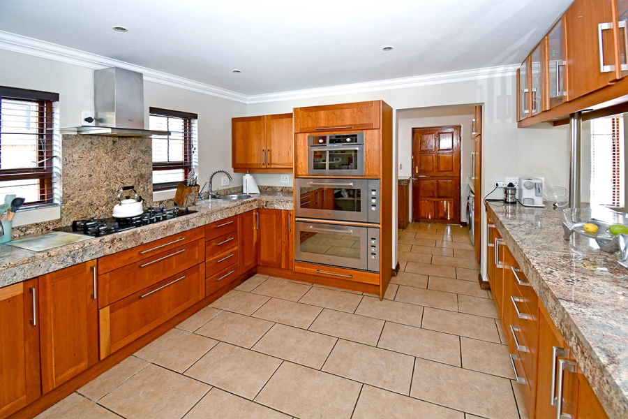 3 Bedroom Property for Sale in Broadacres Gauteng