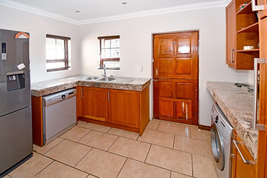 3 Bedroom Property for Sale in Broadacres Gauteng