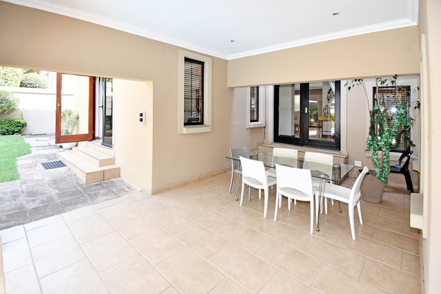 3 Bedroom Property for Sale in Broadacres Gauteng