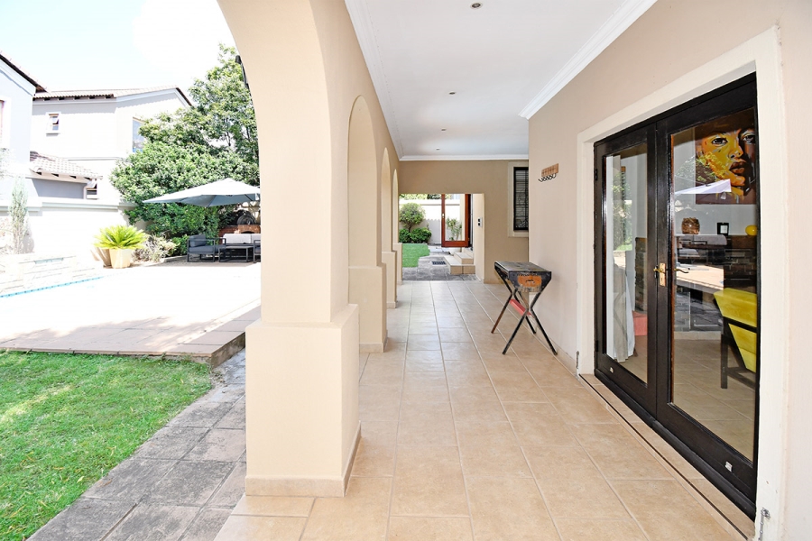 3 Bedroom Property for Sale in Broadacres Gauteng