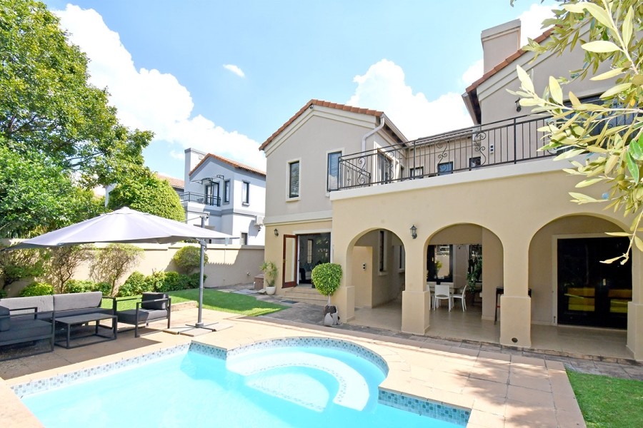 3 Bedroom Property for Sale in Broadacres Gauteng