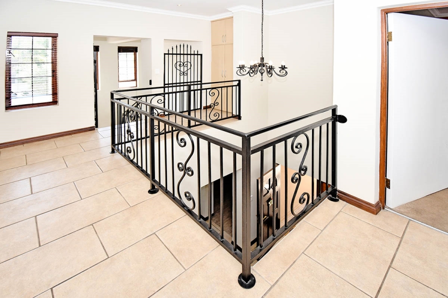 3 Bedroom Property for Sale in Broadacres Gauteng