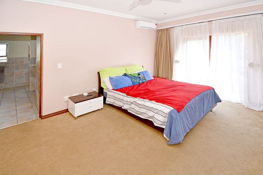 3 Bedroom Property for Sale in Broadacres Gauteng