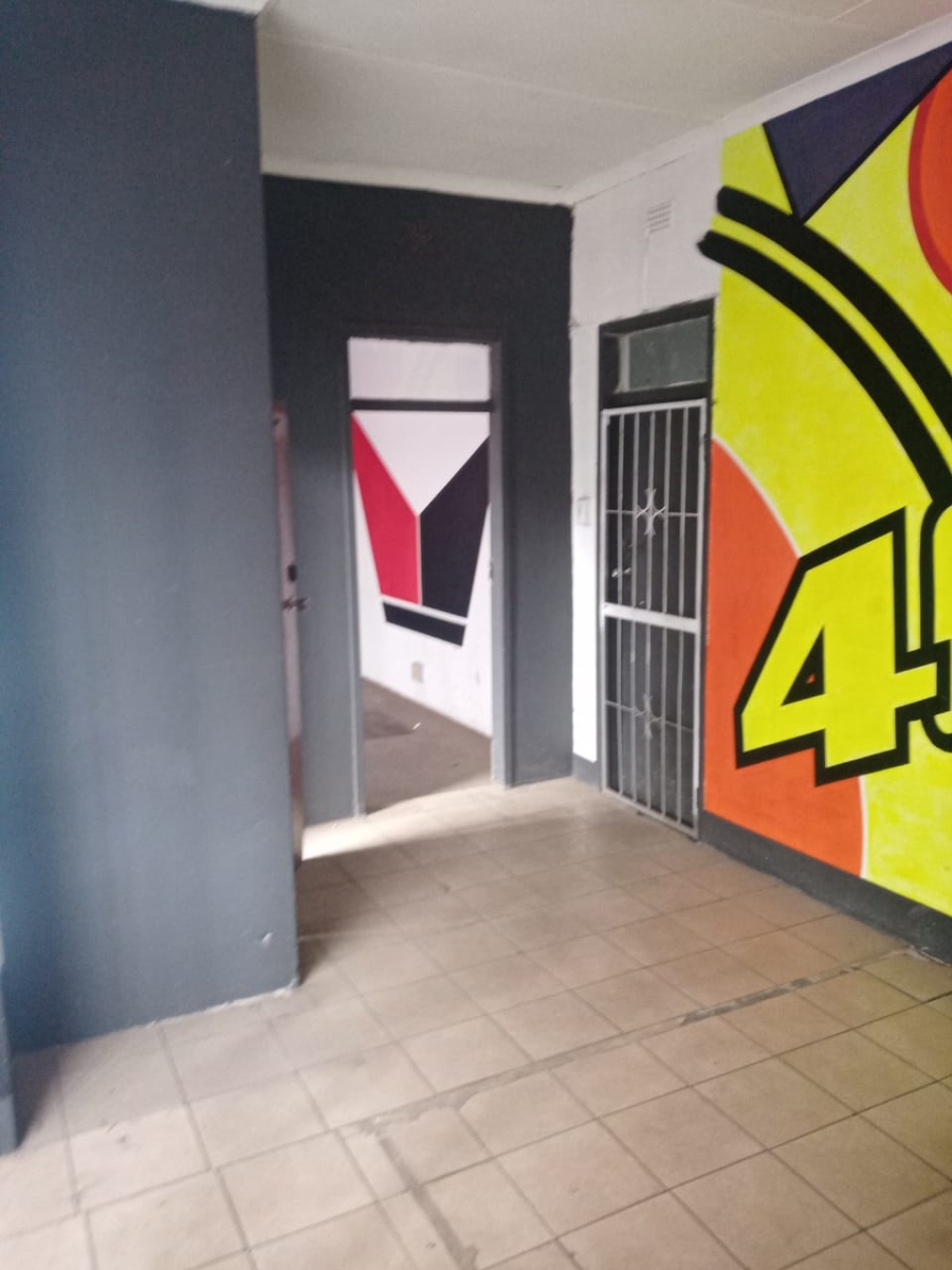 To Let commercial Property for Rent in Anderbolt Gauteng