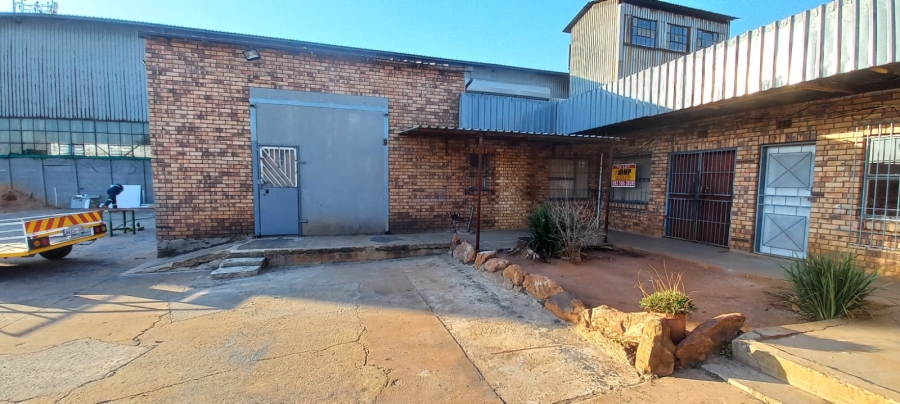 To Let commercial Property for Rent in Anderbolt Gauteng