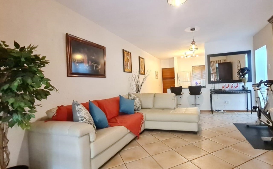 2 Bedroom Property for Sale in Sunninghill Gauteng