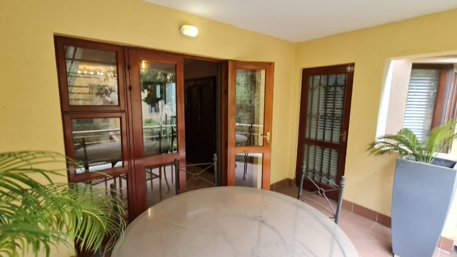 2 Bedroom Property for Sale in Sunninghill Gauteng