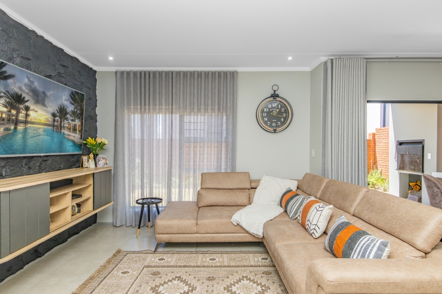 3 Bedroom Property for Sale in Barbeque Downs Gauteng