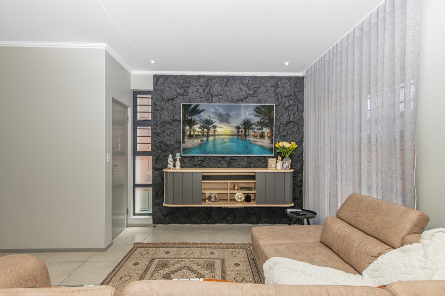 3 Bedroom Property for Sale in Barbeque Downs Gauteng