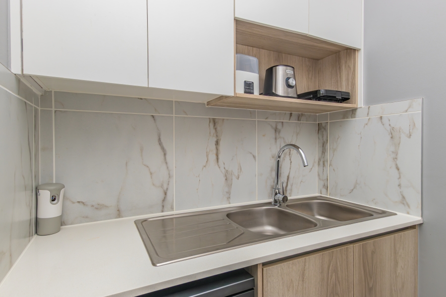 3 Bedroom Property for Sale in Barbeque Downs Gauteng