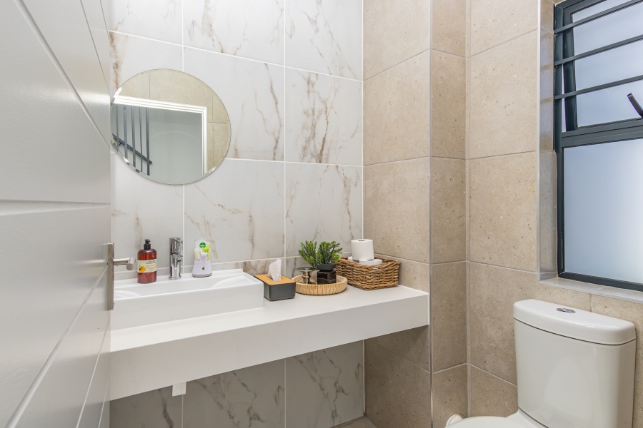 3 Bedroom Property for Sale in Barbeque Downs Gauteng