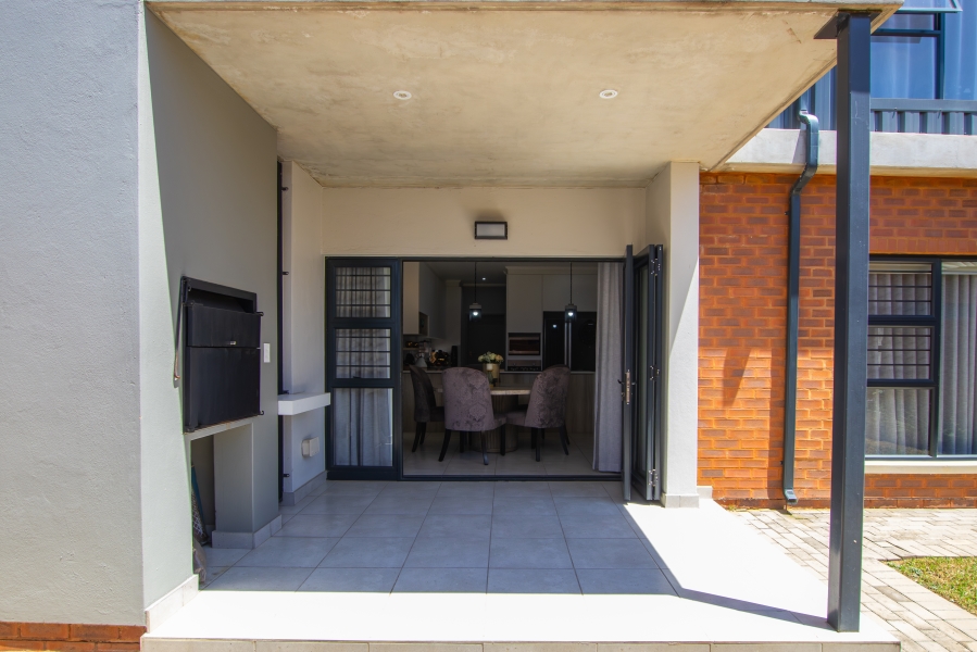 3 Bedroom Property for Sale in Barbeque Downs Gauteng