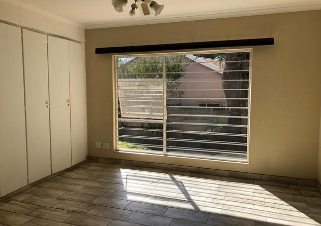 To Let 4 Bedroom Property for Rent in Sundowner Gauteng
