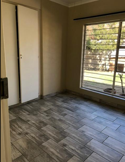 To Let 4 Bedroom Property for Rent in Sundowner Gauteng