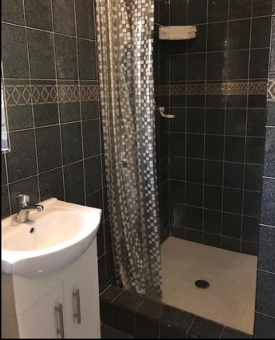 To Let 4 Bedroom Property for Rent in Sundowner Gauteng