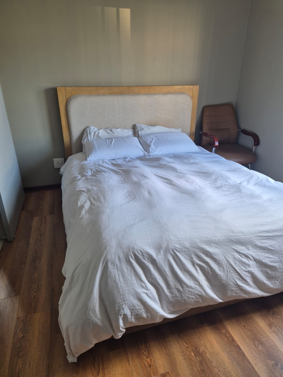 2 Bedroom Property for Sale in Glen Austin Gauteng