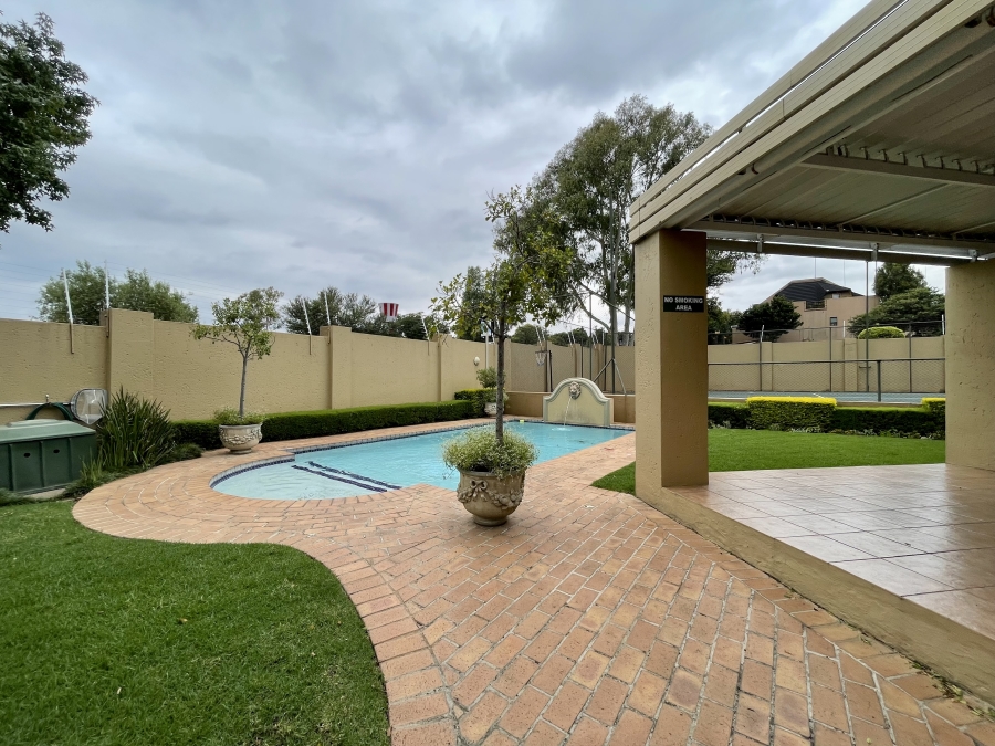 2 Bedroom Property for Sale in Sunninghill Gauteng