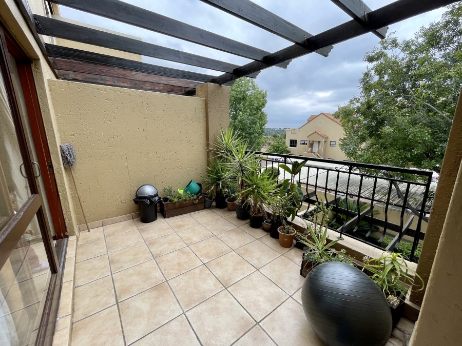 2 Bedroom Property for Sale in Sunninghill Gauteng