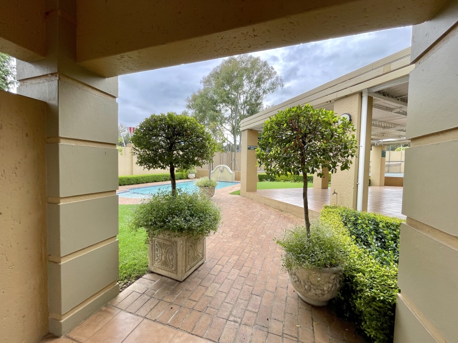 2 Bedroom Property for Sale in Sunninghill Gauteng