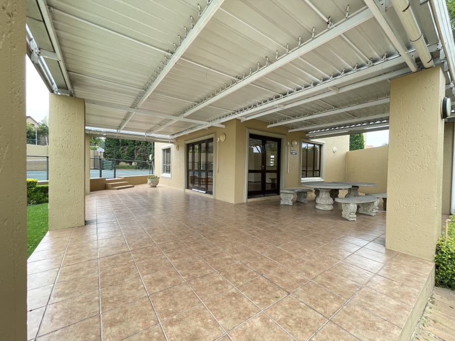 2 Bedroom Property for Sale in Sunninghill Gauteng