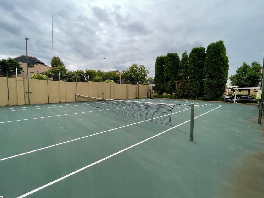 2 Bedroom Property for Sale in Sunninghill Gauteng