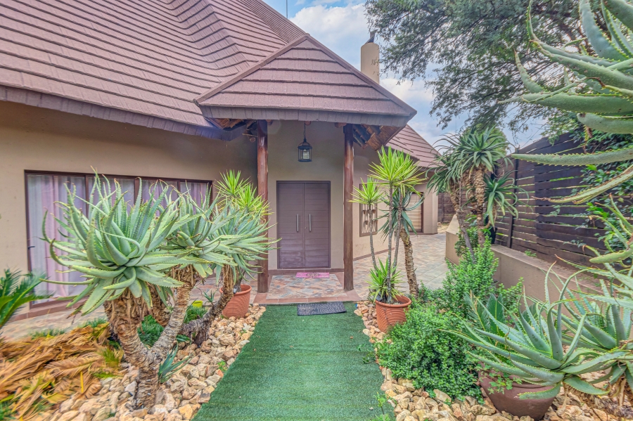 4 Bedroom Property for Sale in Kyalami Gauteng