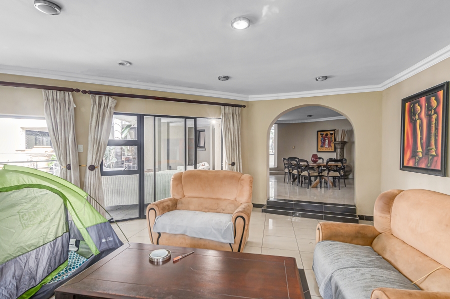 5 Bedroom Property for Sale in Woodmead Gauteng