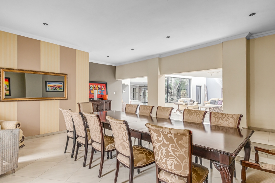 5 Bedroom Property for Sale in Woodmead Gauteng