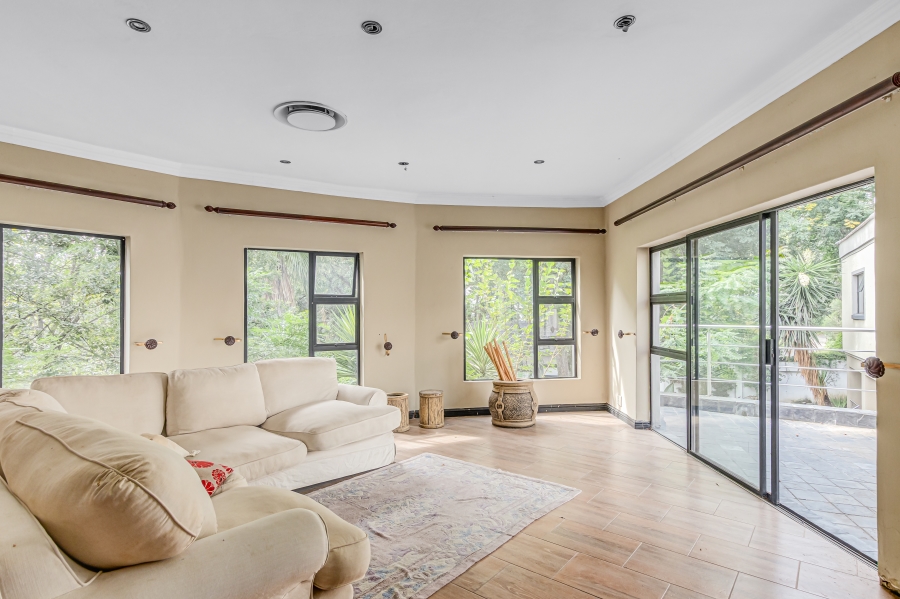 5 Bedroom Property for Sale in Woodmead Gauteng