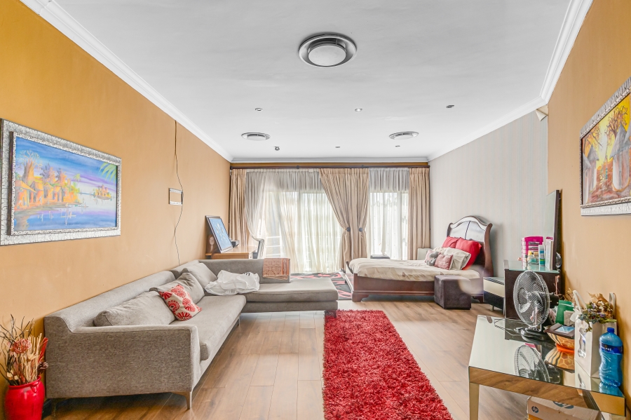 5 Bedroom Property for Sale in Woodmead Gauteng