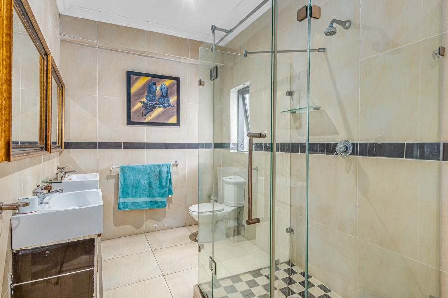 5 Bedroom Property for Sale in Woodmead Gauteng