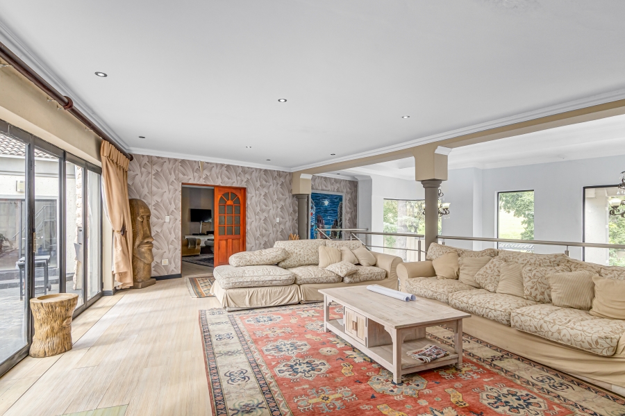 5 Bedroom Property for Sale in Woodmead Gauteng